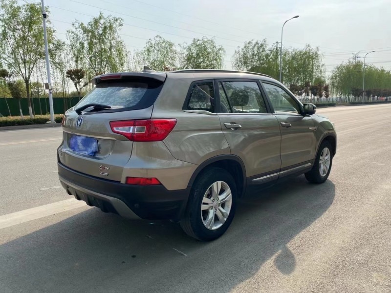 濟寧16年長安汽車CS756