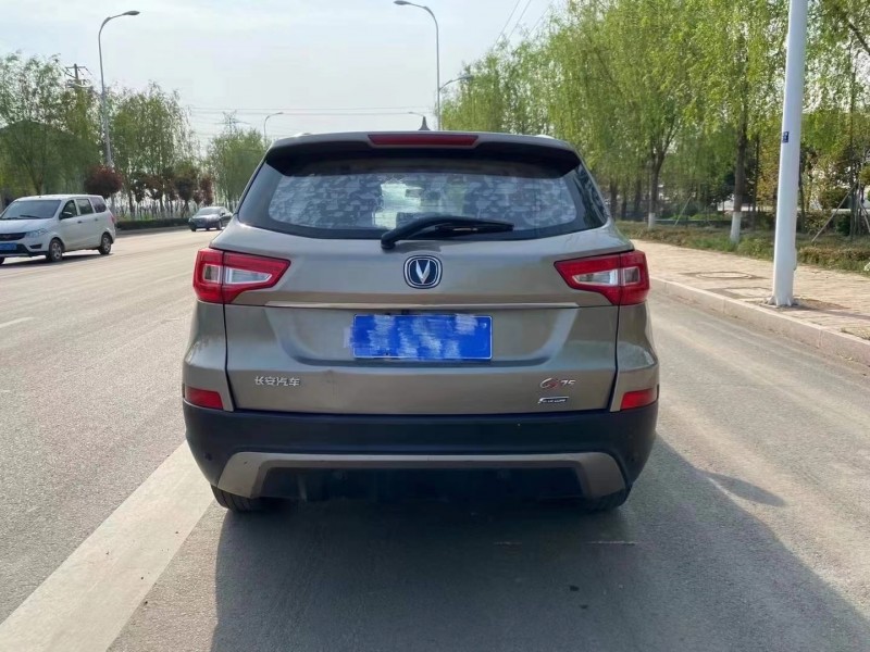 濟寧16年長安汽車CS755