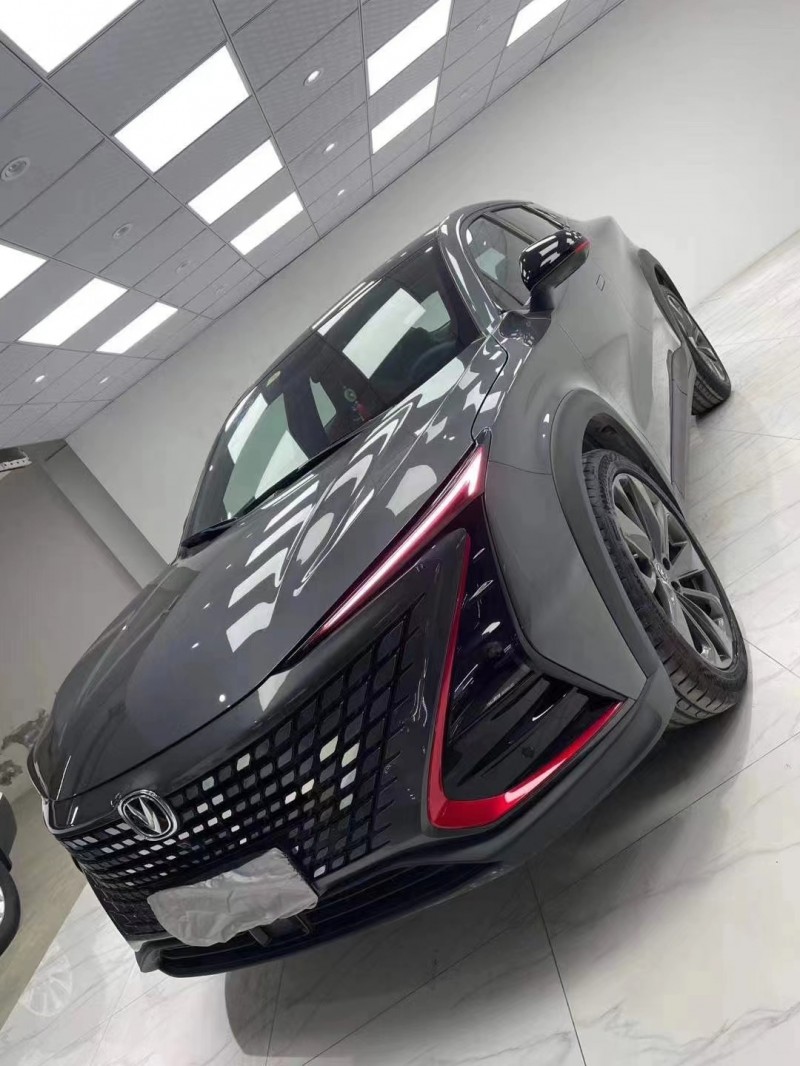 成都20年長安汽車UNI-T2