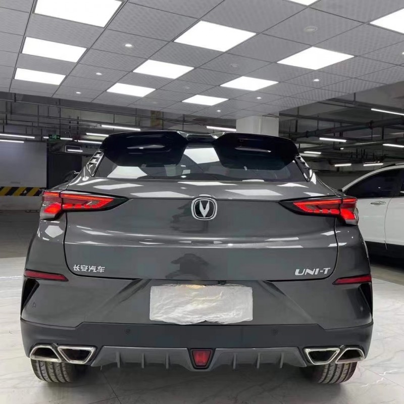 成都20年長安汽車UNI-T5