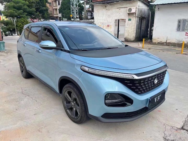 佛山20年寶駿RS51