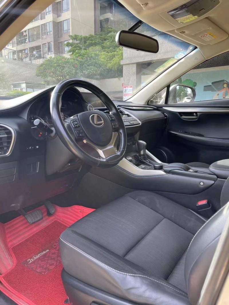 广州17年雷克萨斯NX5