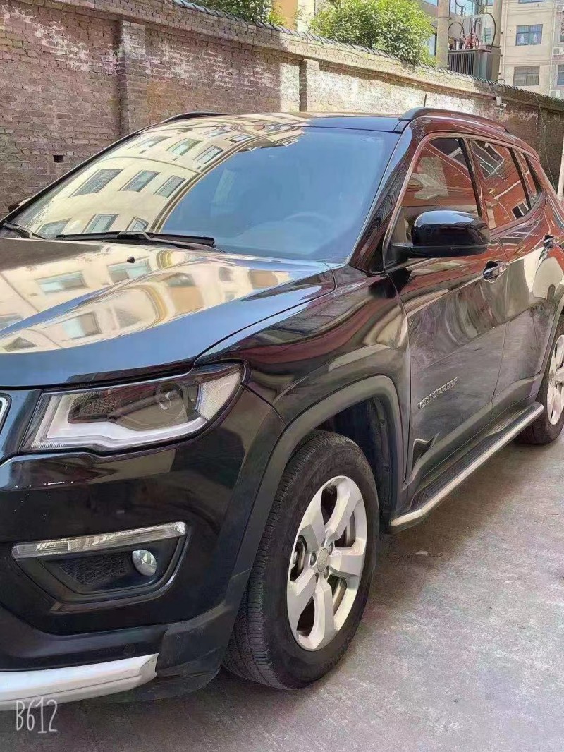 大同19年Jeep指南者2