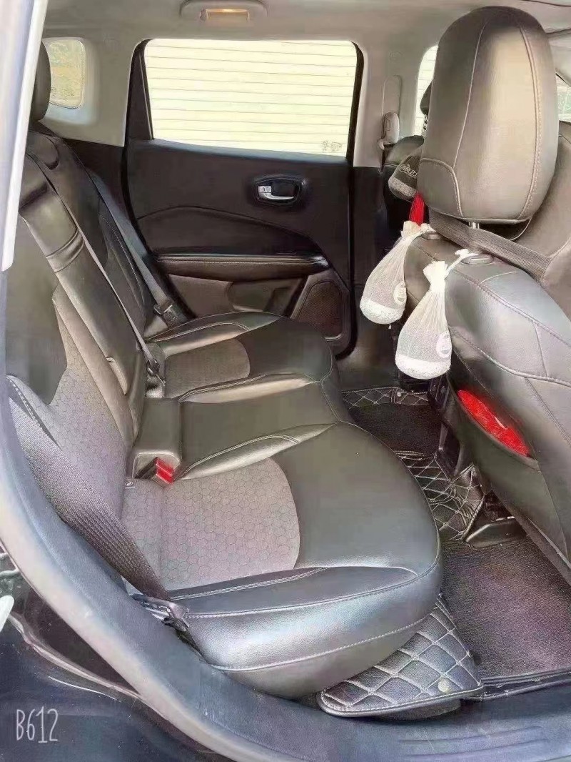大同19年Jeep指南者6