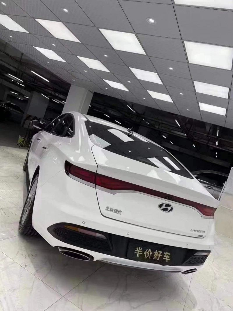 成都20年現代菲斯塔4