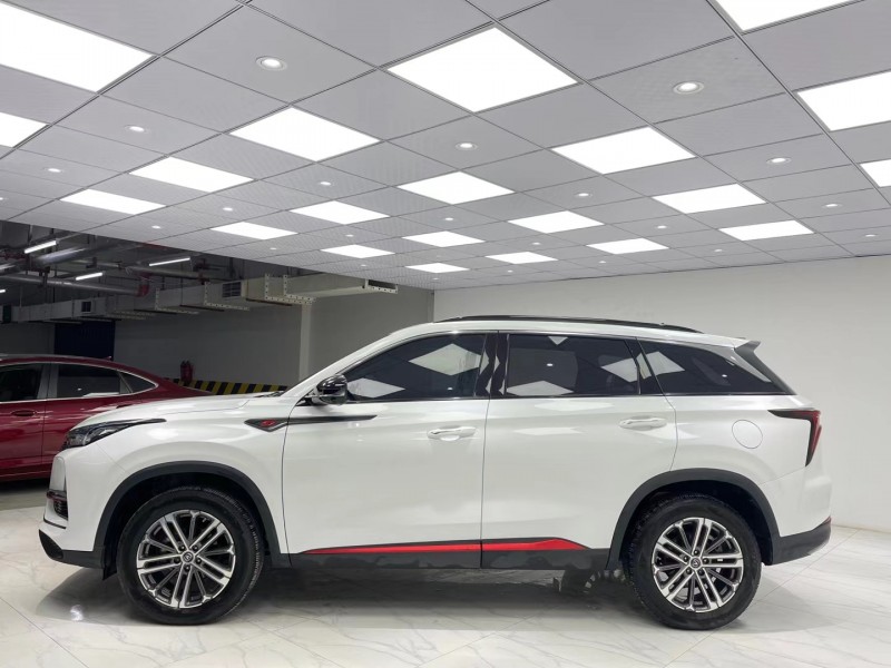 成都20年長安汽車CS753