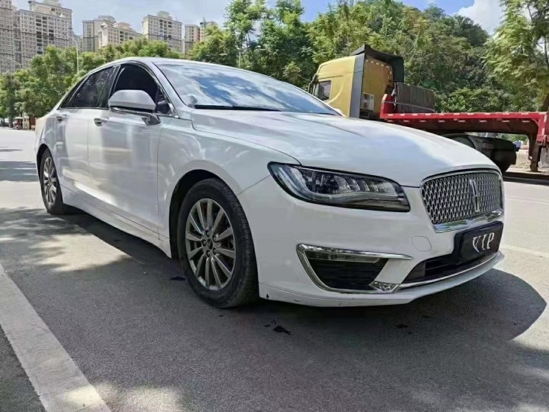 安順18年林肯MKZ3