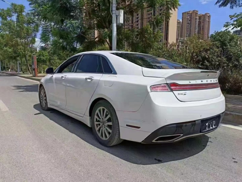 安順18年林肯MKZ6