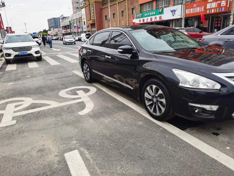 商丘15年日產天籟5