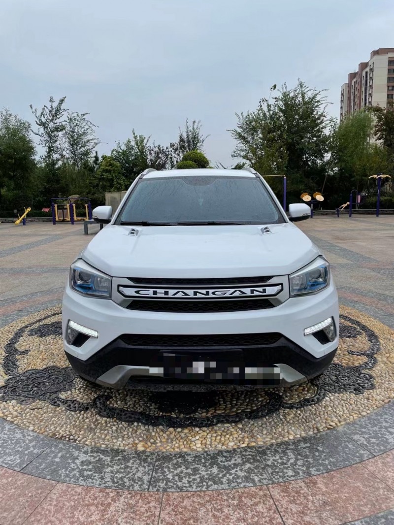 青島19年長安汽車CS751