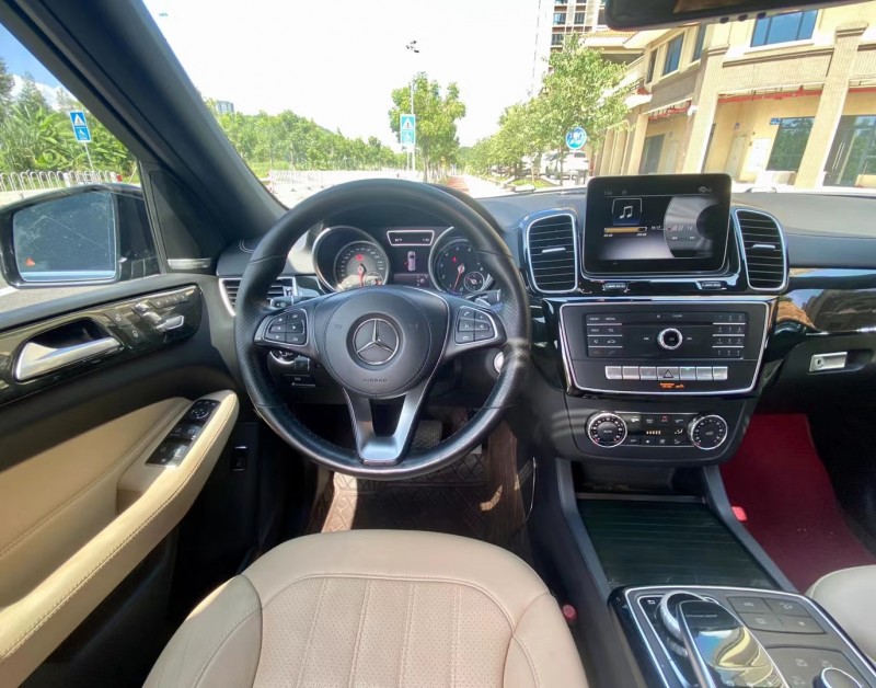 廣州19年奔馳GLS5