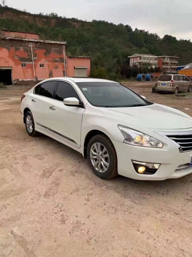 天水15年日產天籟3