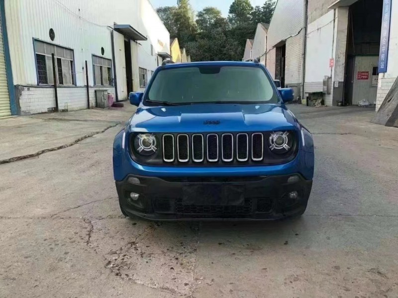 邵陽20年Jeep自由俠1