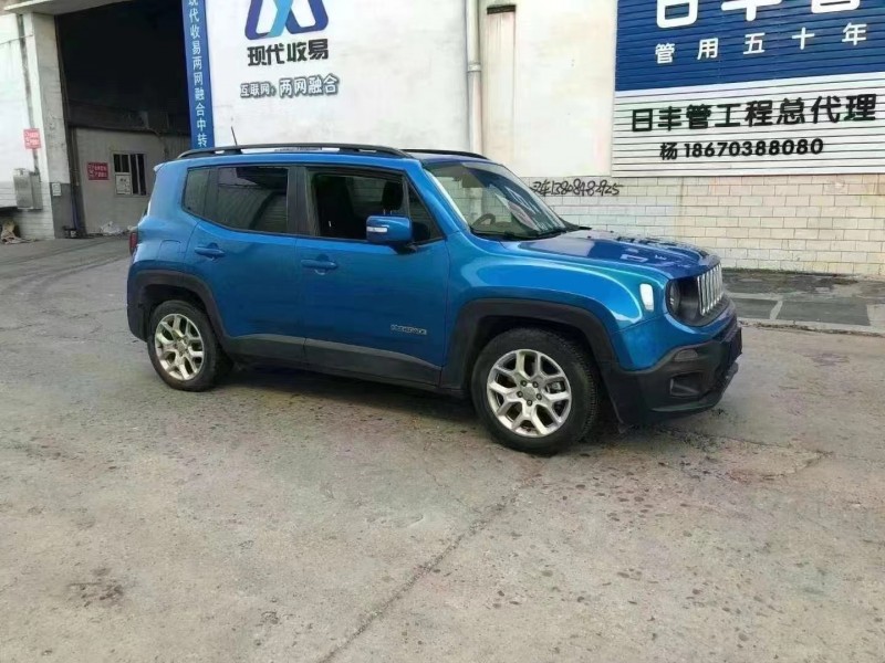 邵陽20年Jeep自由俠2