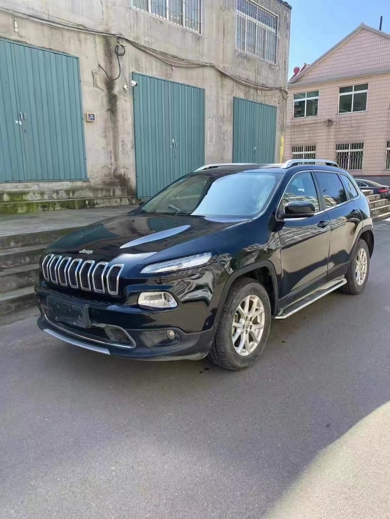 淄博16年Jeep自由光7