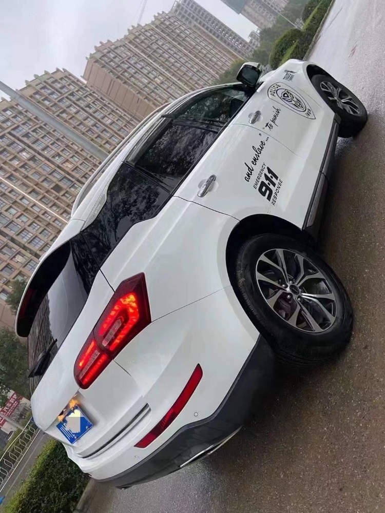 成都17年眾泰T7008