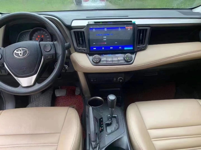 杭州16年豐田RAV46