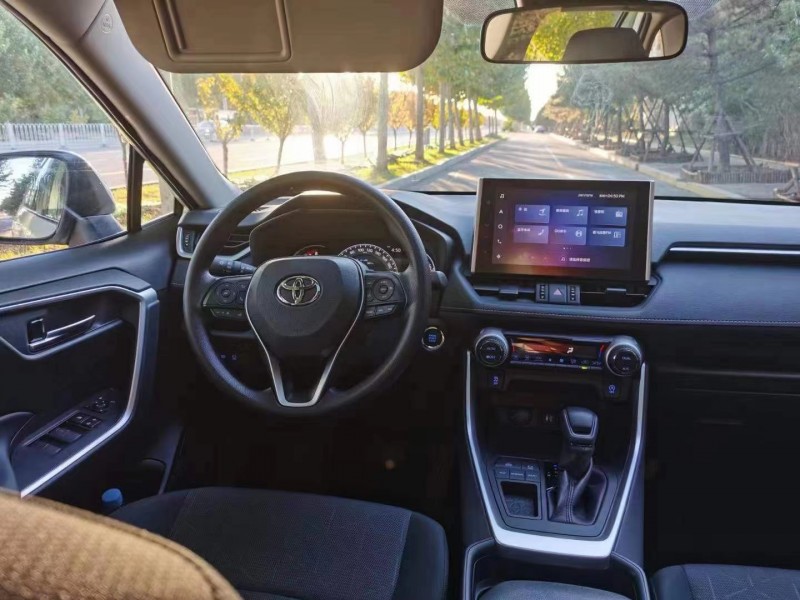 保定21年豐田RAV4榮放3
