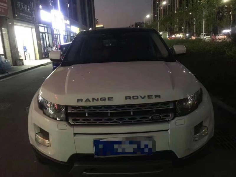 淄博13年路虎極光1