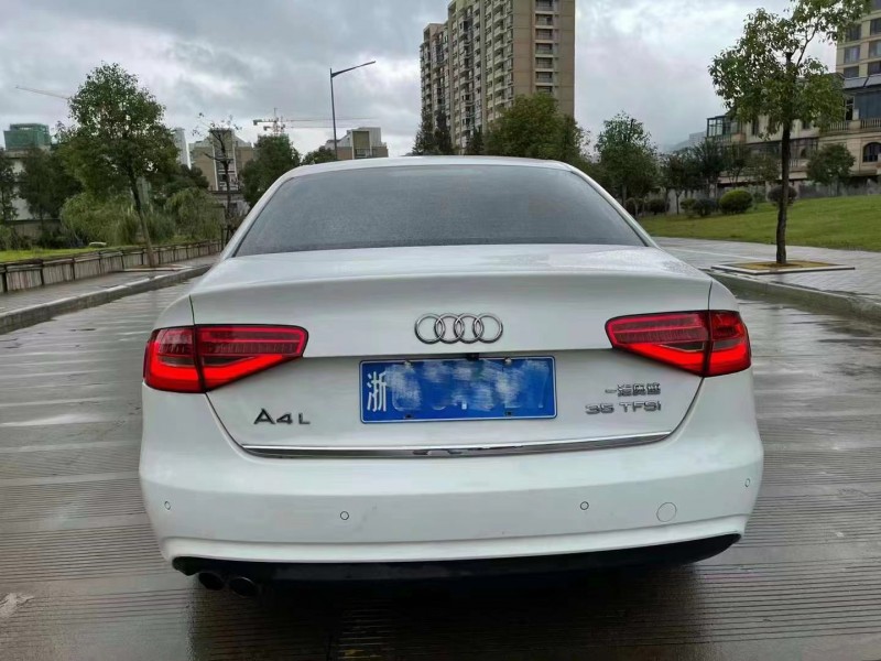 湖州14年奧迪A4L7