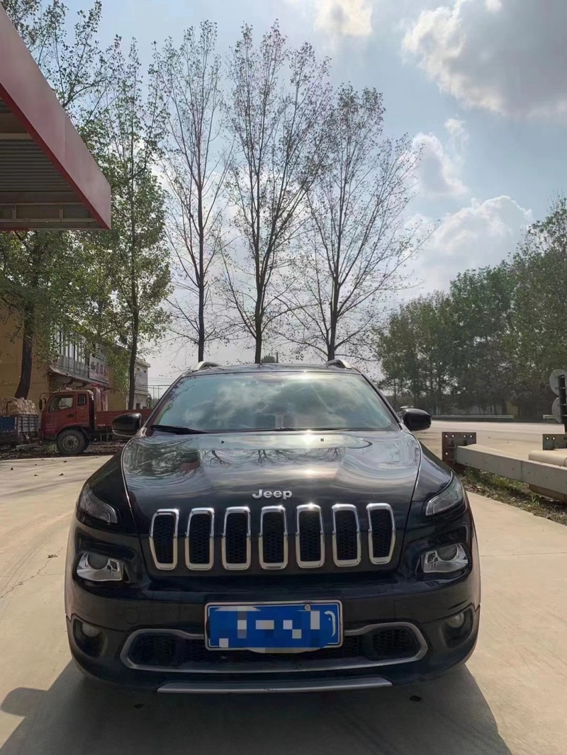 北京17年Jeep自由光5