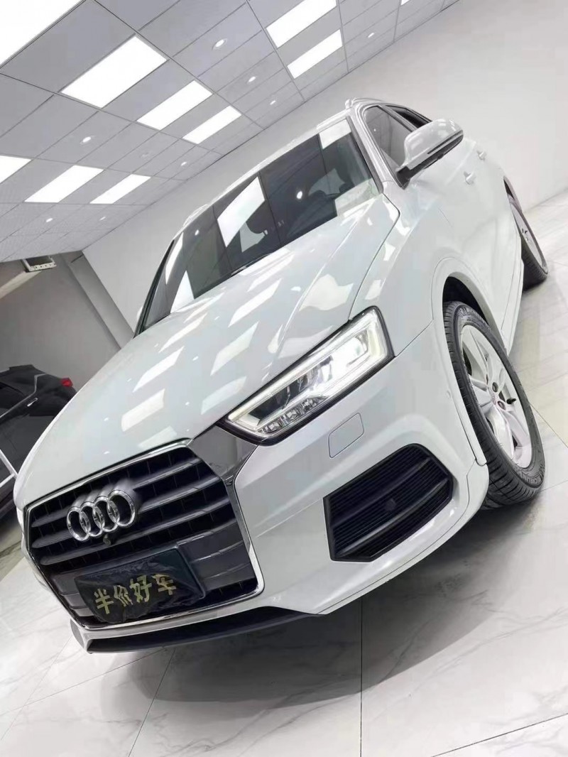 成都17年奧迪Q32