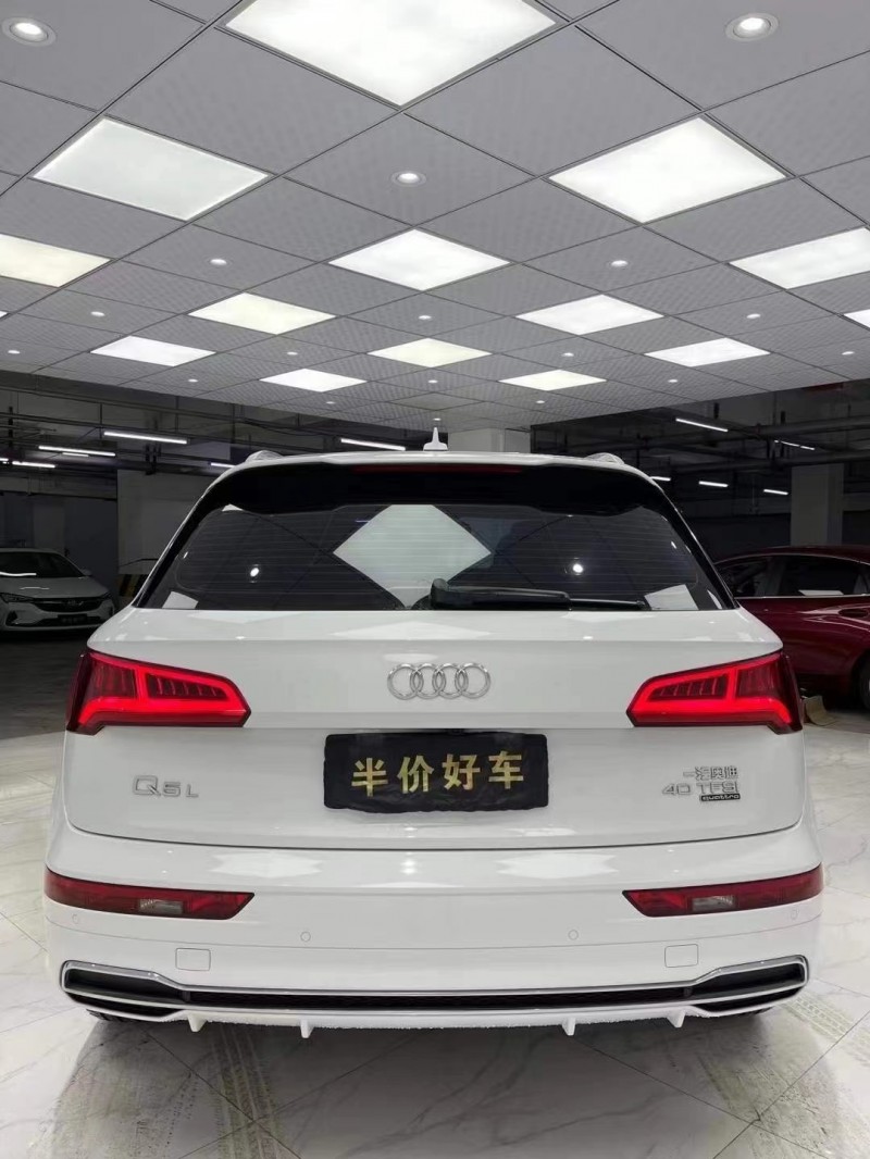 成都19年奧迪Q55
