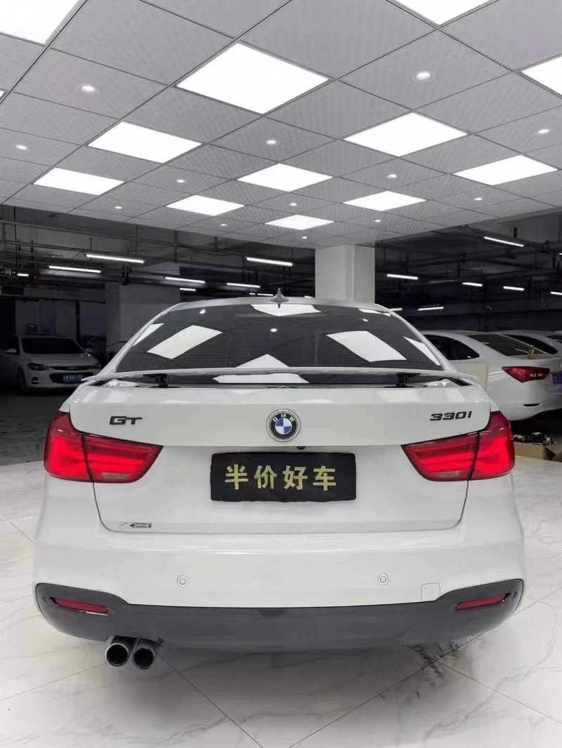 成都17年寶馬3系GT4