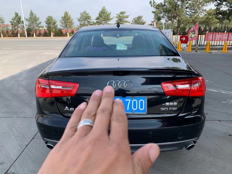 呼和浩特13年奧迪A6L8
