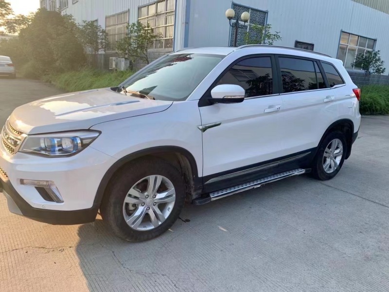 宜昌17年長安汽車CS752