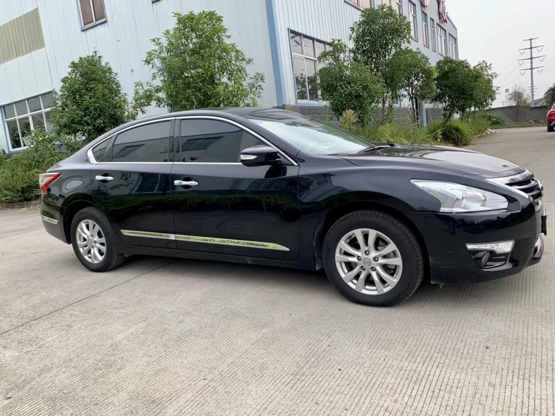 宜昌16年日產天籟2