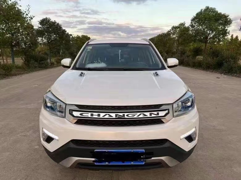 鎮江17年長安汽車CS751