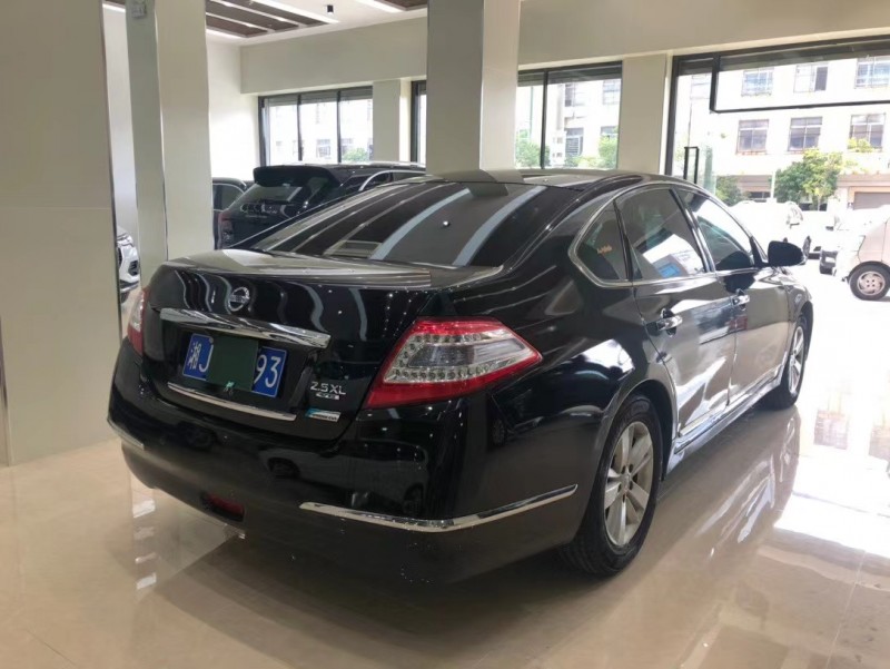 廣州11年日產天籟5