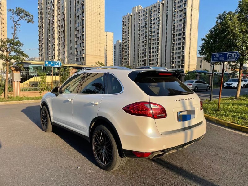 上海13年保時捷卡宴7