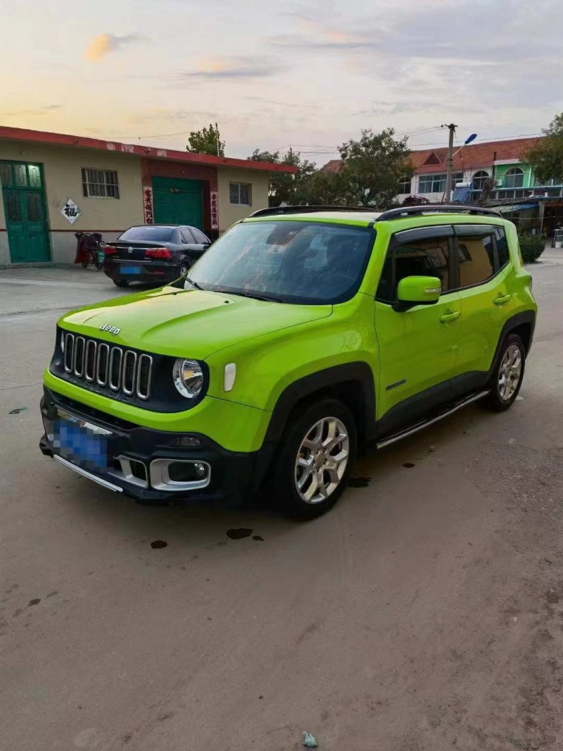 濟寧17年Jeep自由俠2