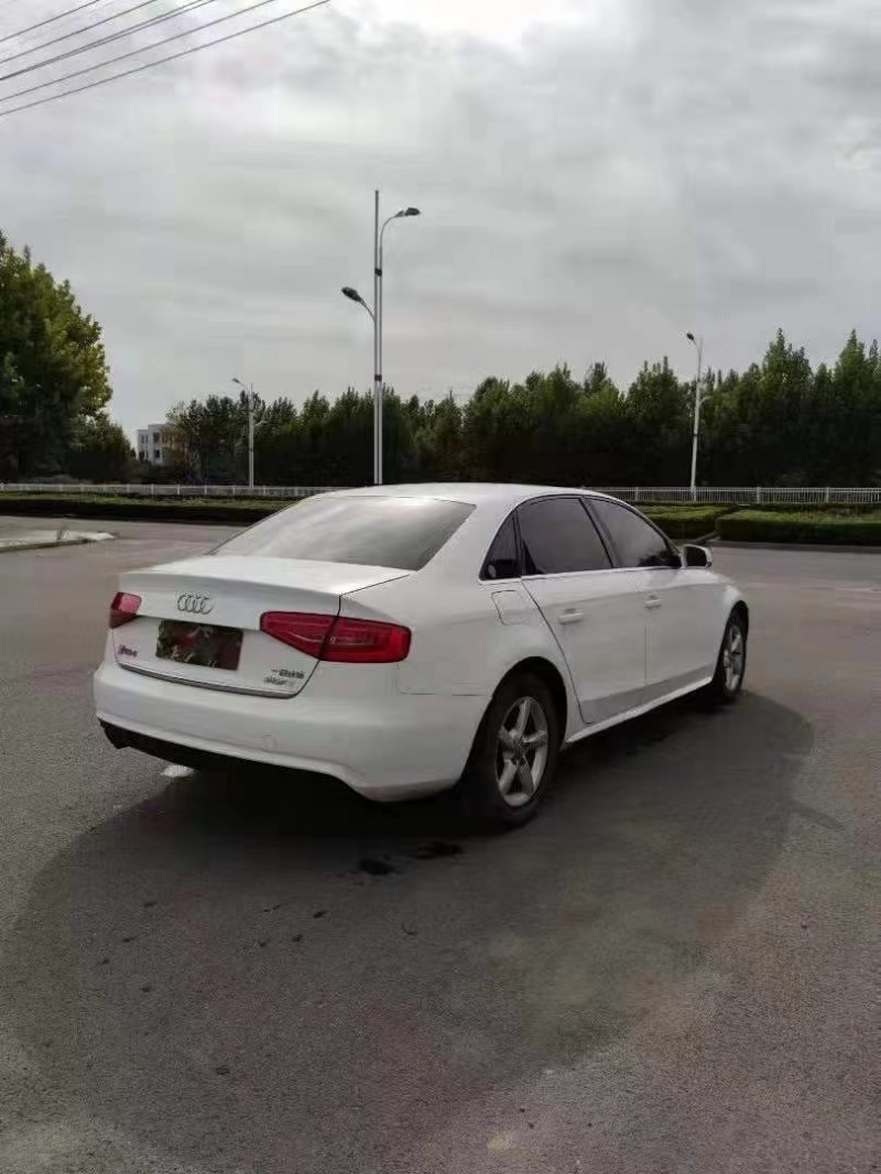 濟寧12年奧迪A4L6