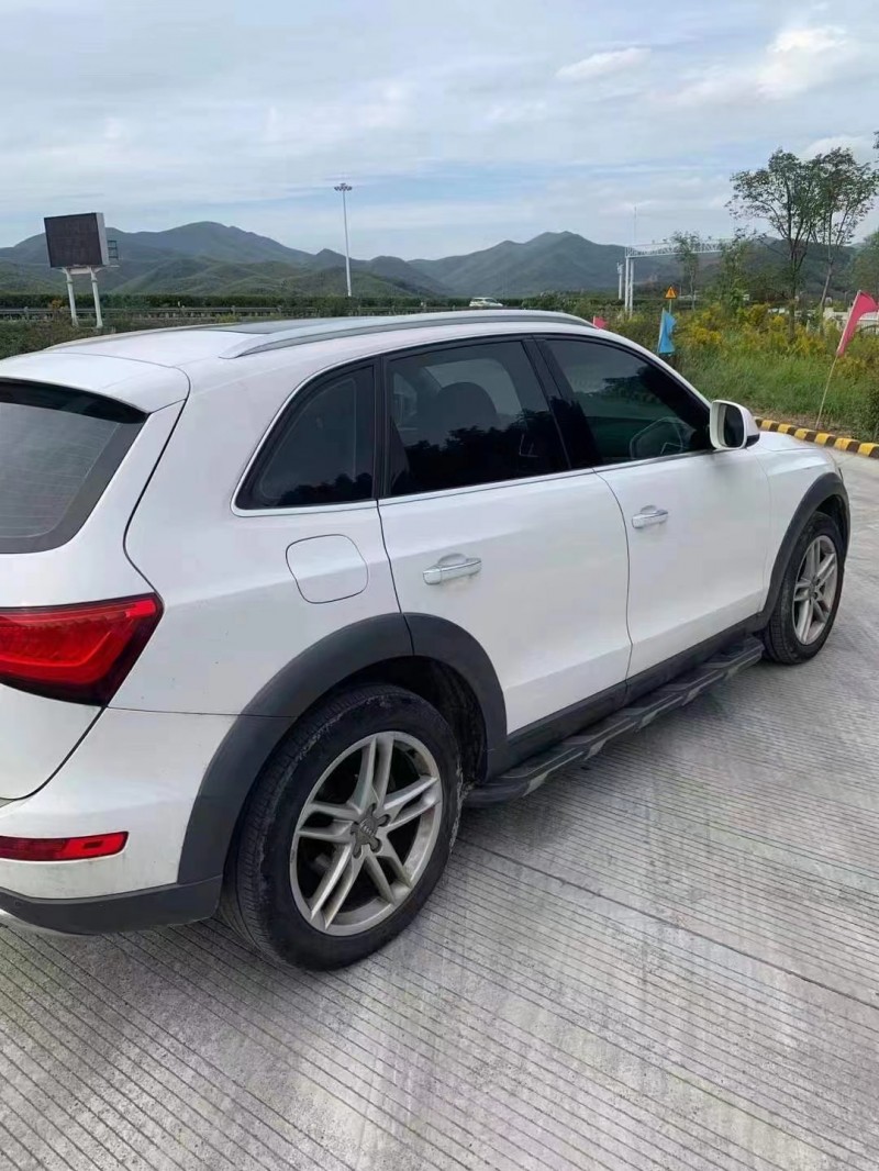 銅陵18年奧迪Q55