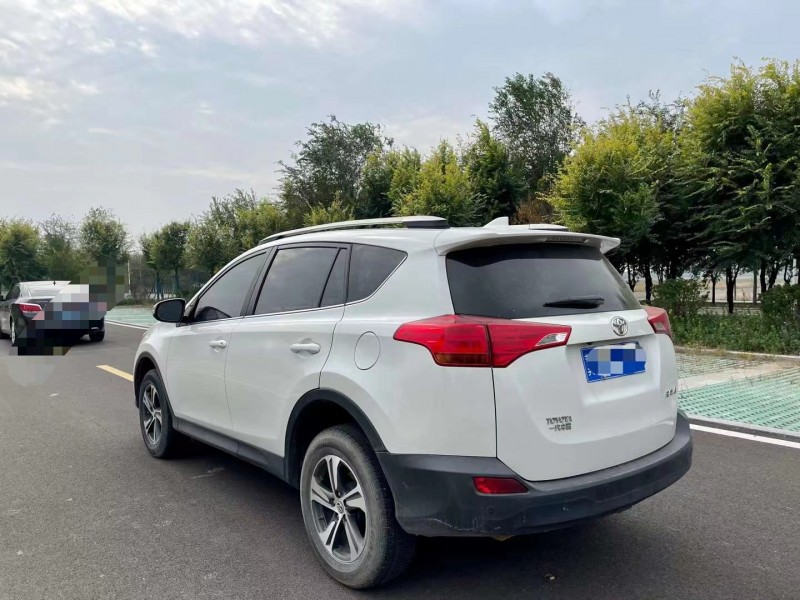 濱州16年豐田RAV4榮放7