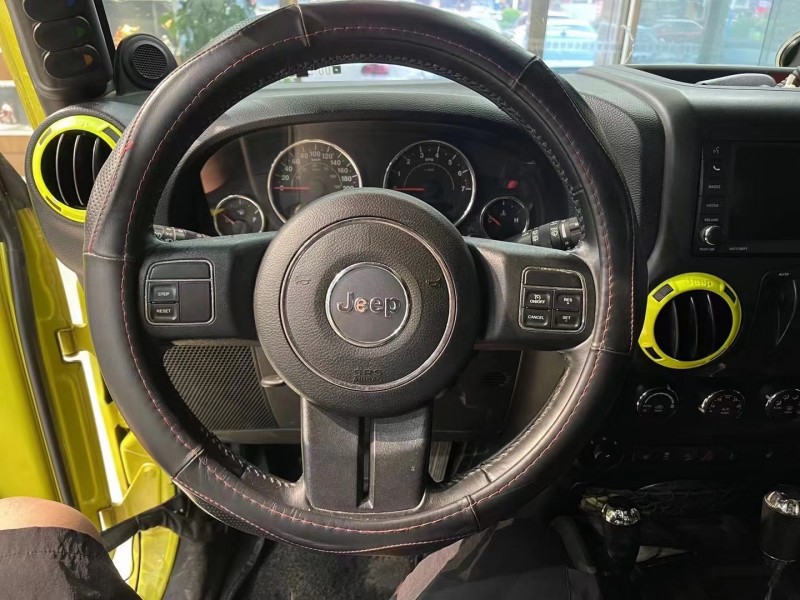 中山13年Jeep牧馬人5