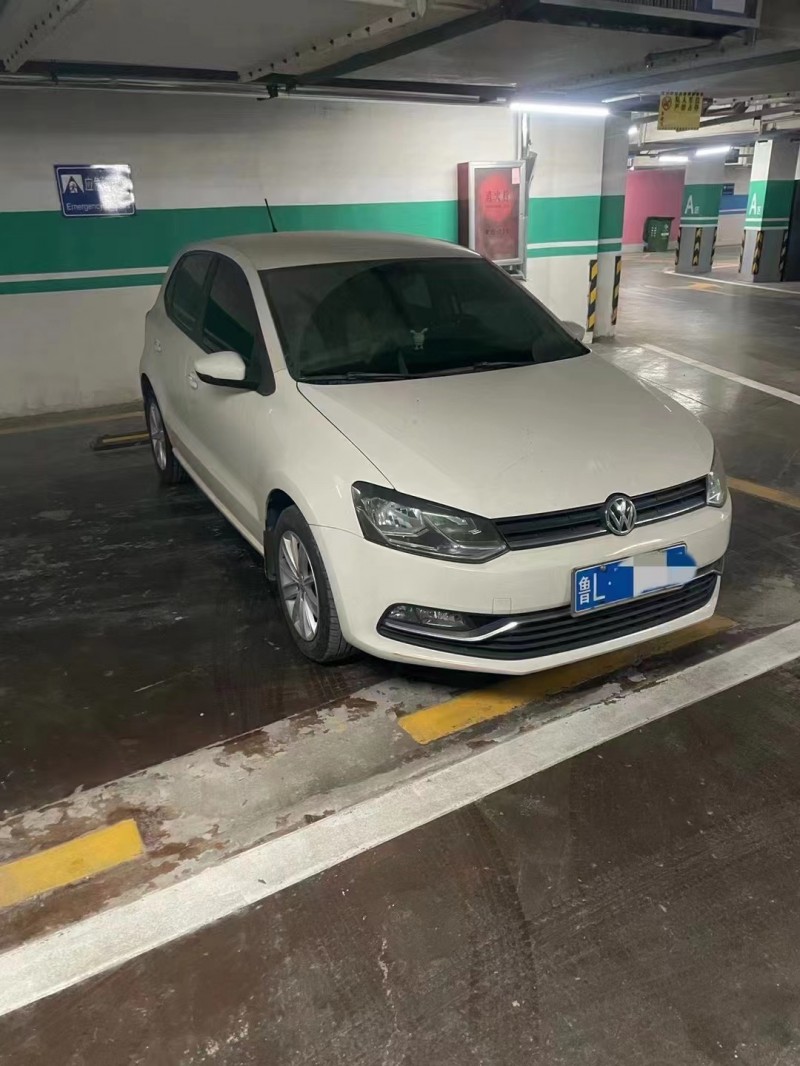 青島16年大眾polo3