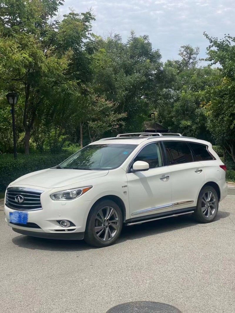 青島15年英菲尼迪QX602