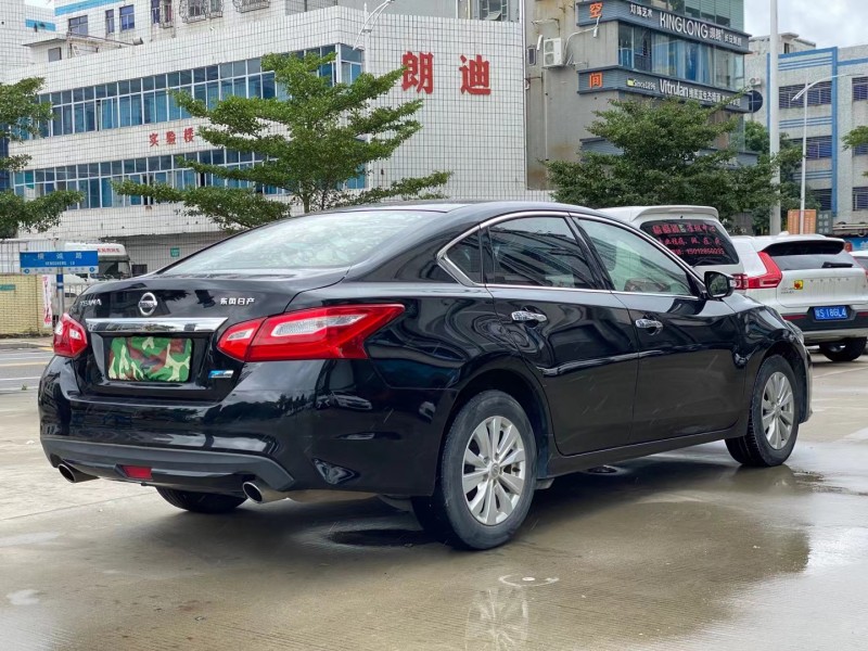 東莞16年日產天籟8