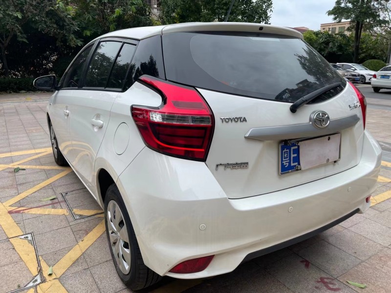中山19年豐田YARiS L 致炫5