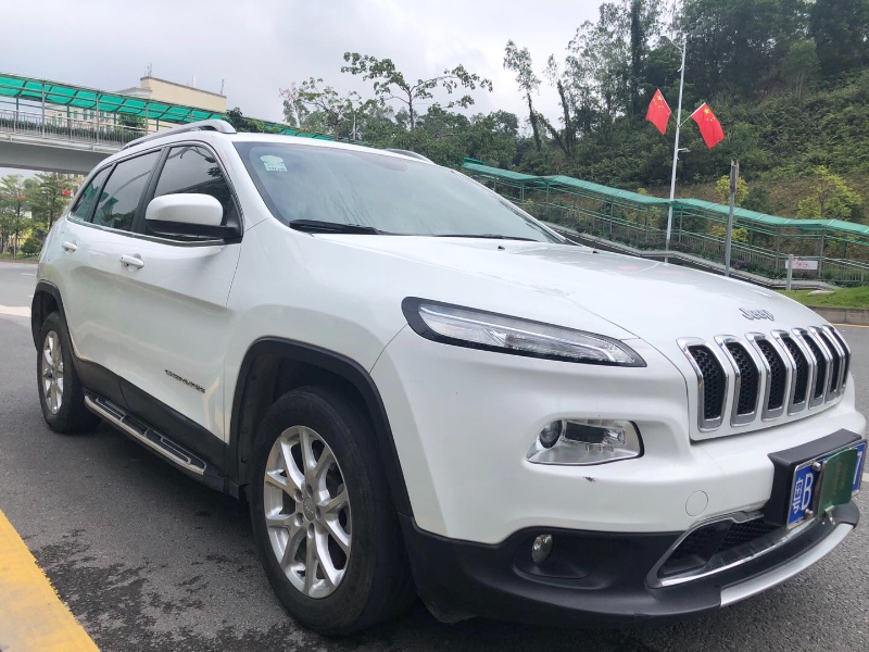 深圳18年Jeep自由光8