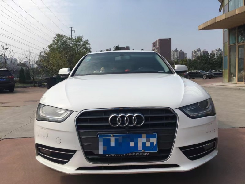 青島14年奧迪A4L1