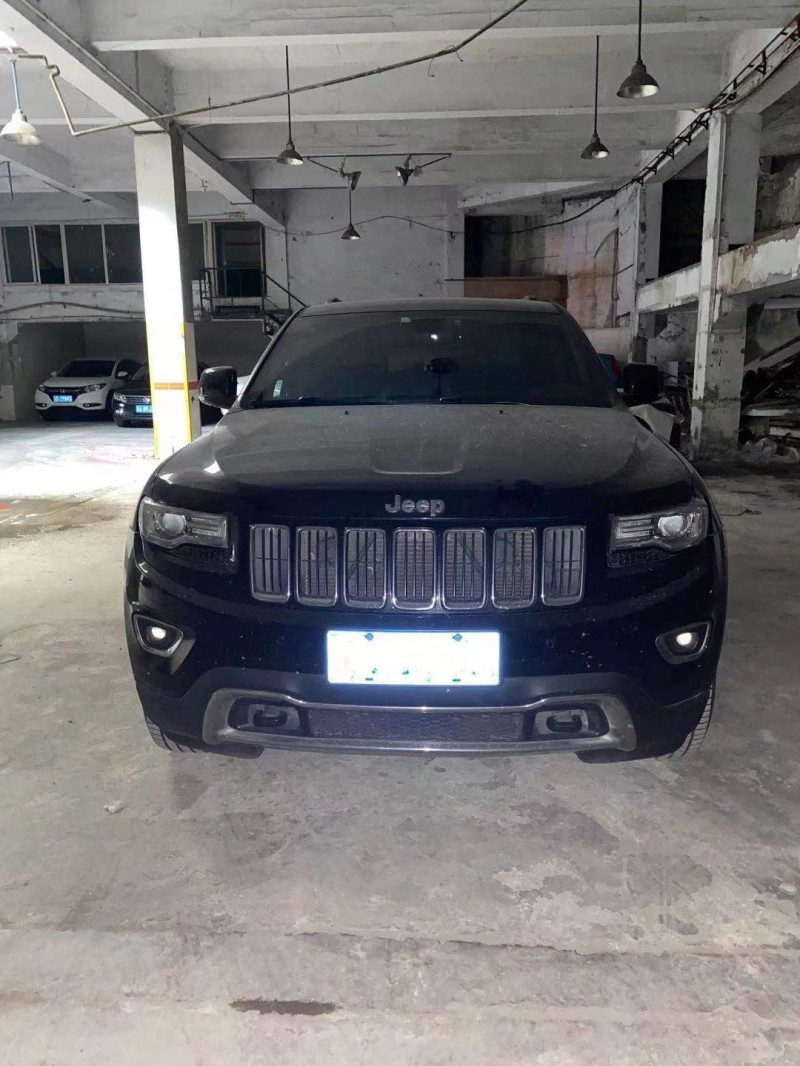 鄭州17年Jeep大切諾基9