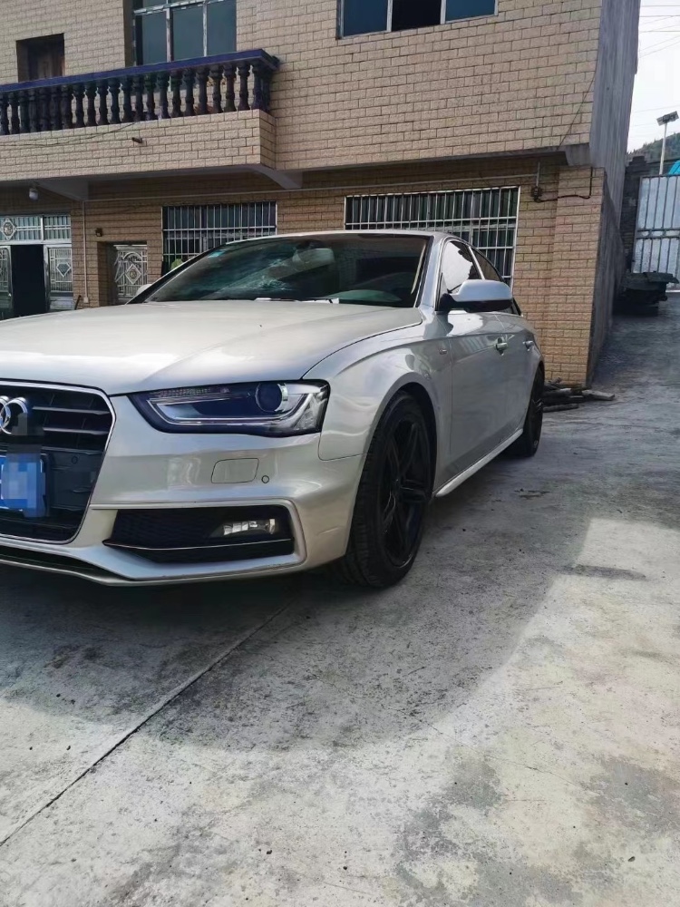 貴陽14年奧迪A4L5
