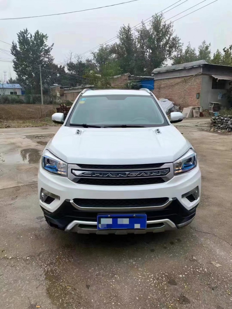 濰坊17年長安汽車CS751