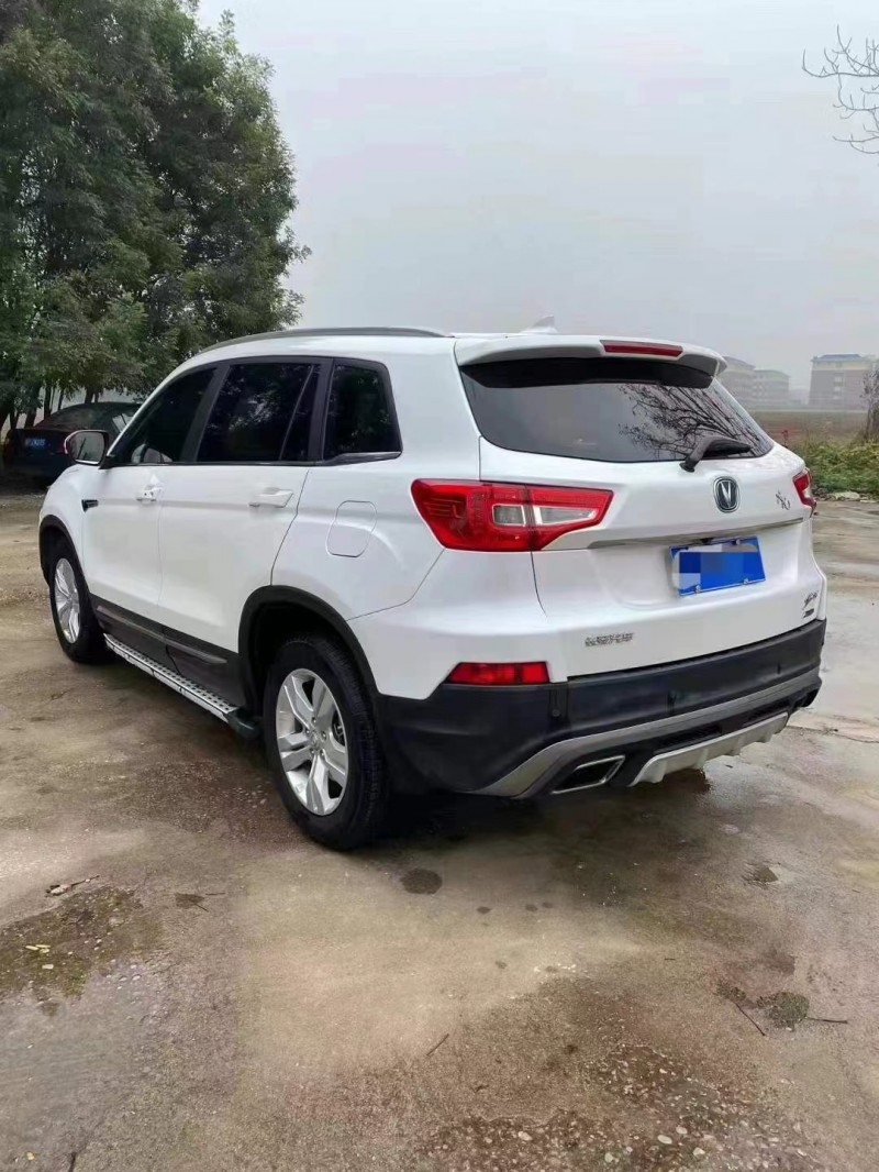 濰坊17年長安汽車CS758