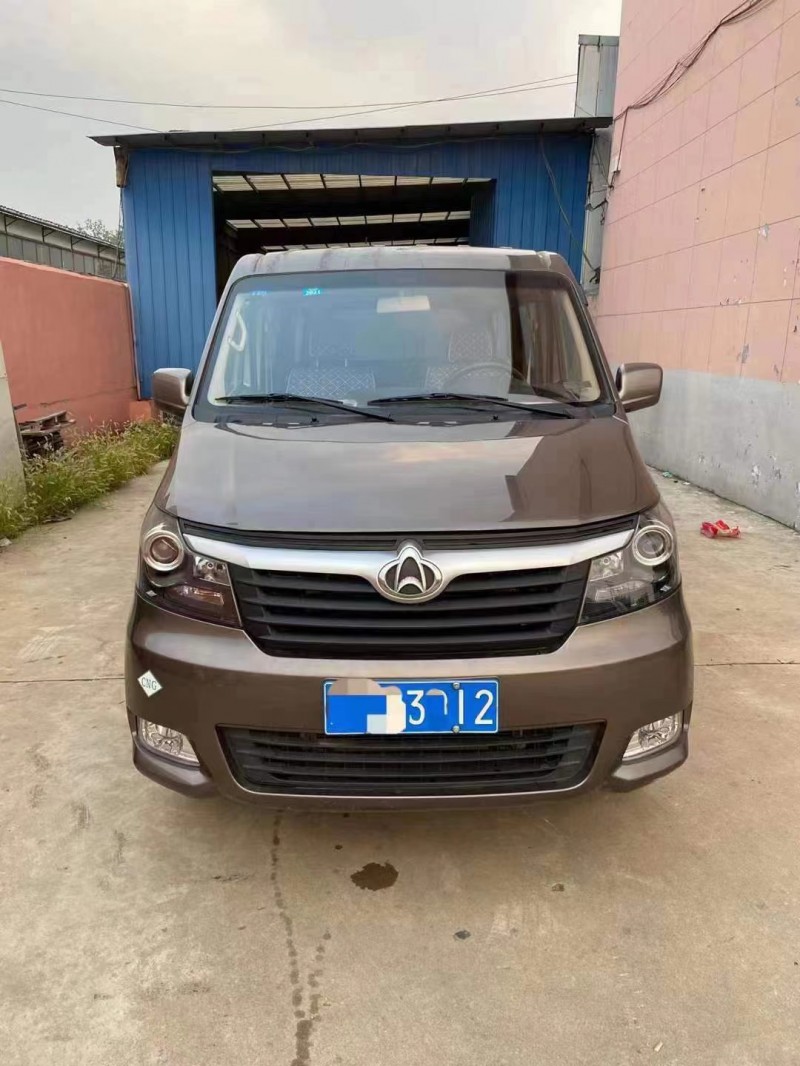 北京19年長安汽車睿行9